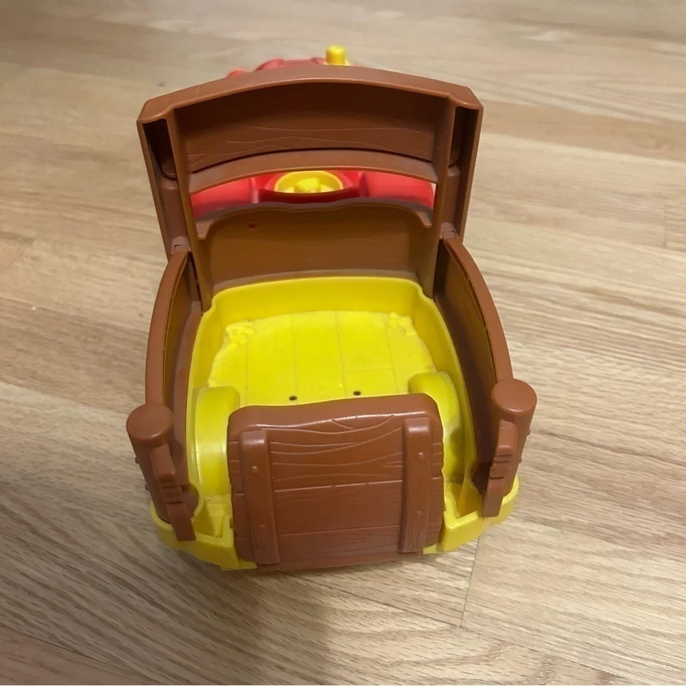 Fisher Price Little People Farm Tractor Tow n Pull Kids Toy Red
